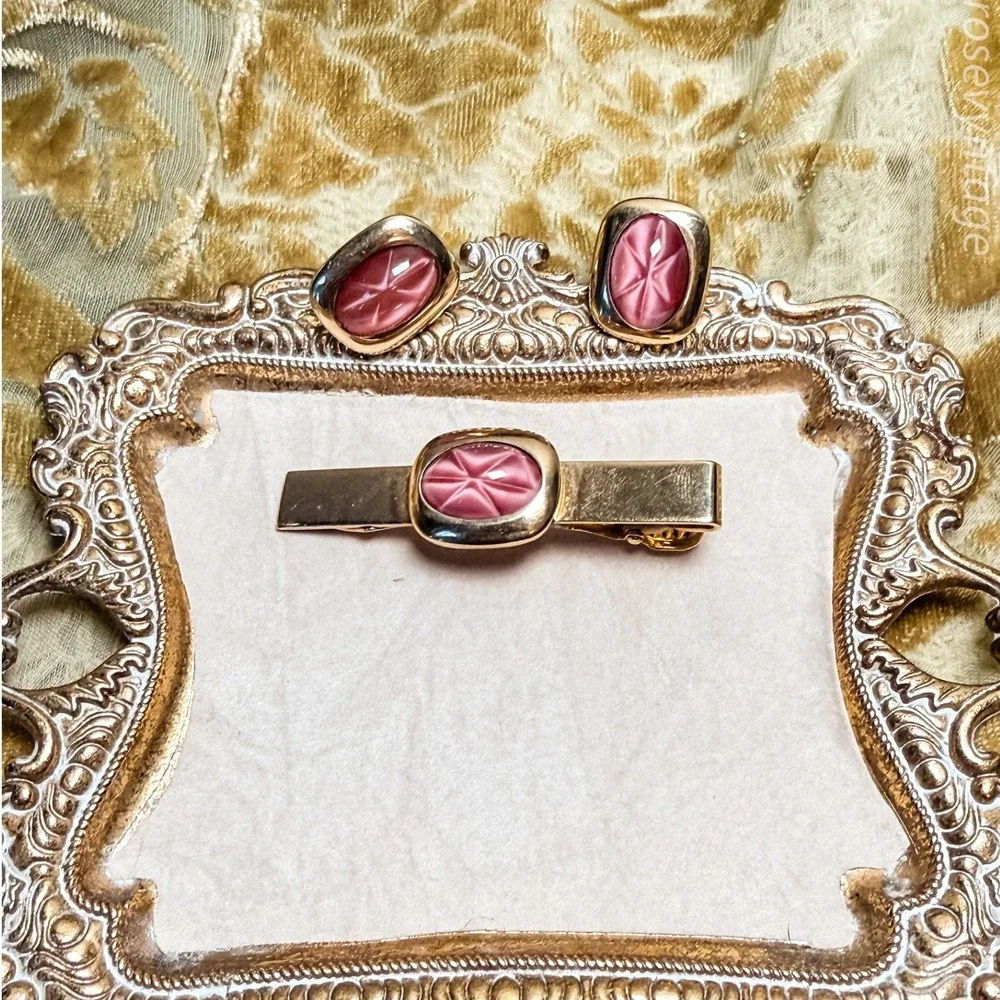 Anson‎ Gold and Pink Tie Clip with Cufflinks